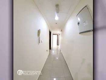 2 Bedrooms  Apartment  in Doha -  Fereej Bin Mahmoud  Not Furnished