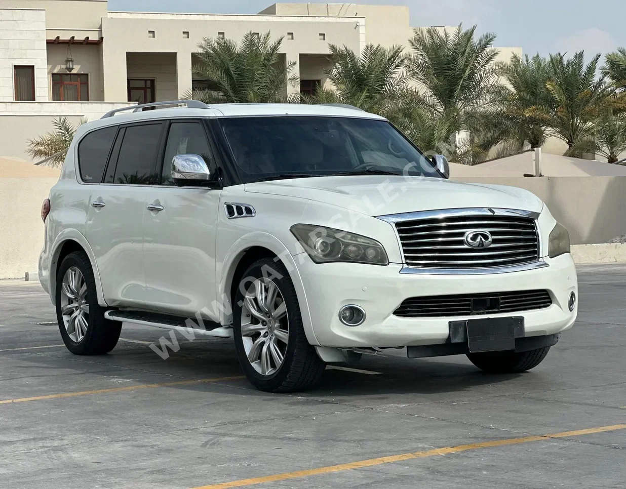 Infiniti  QX  56  2012  Automatic  160,000 Km  8 Cylinder  Four Wheel Drive (4WD)  SUV  White