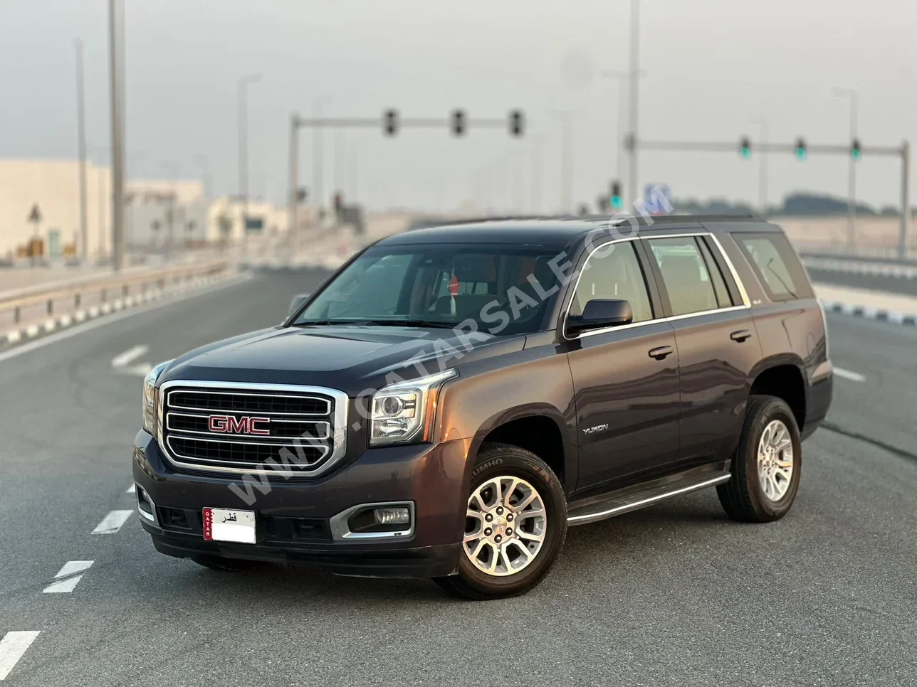 GMC  Yukon  SLE  2017  Automatic  139,000 Km  8 Cylinder  Four Wheel Drive (4WD)  SUV  Brown