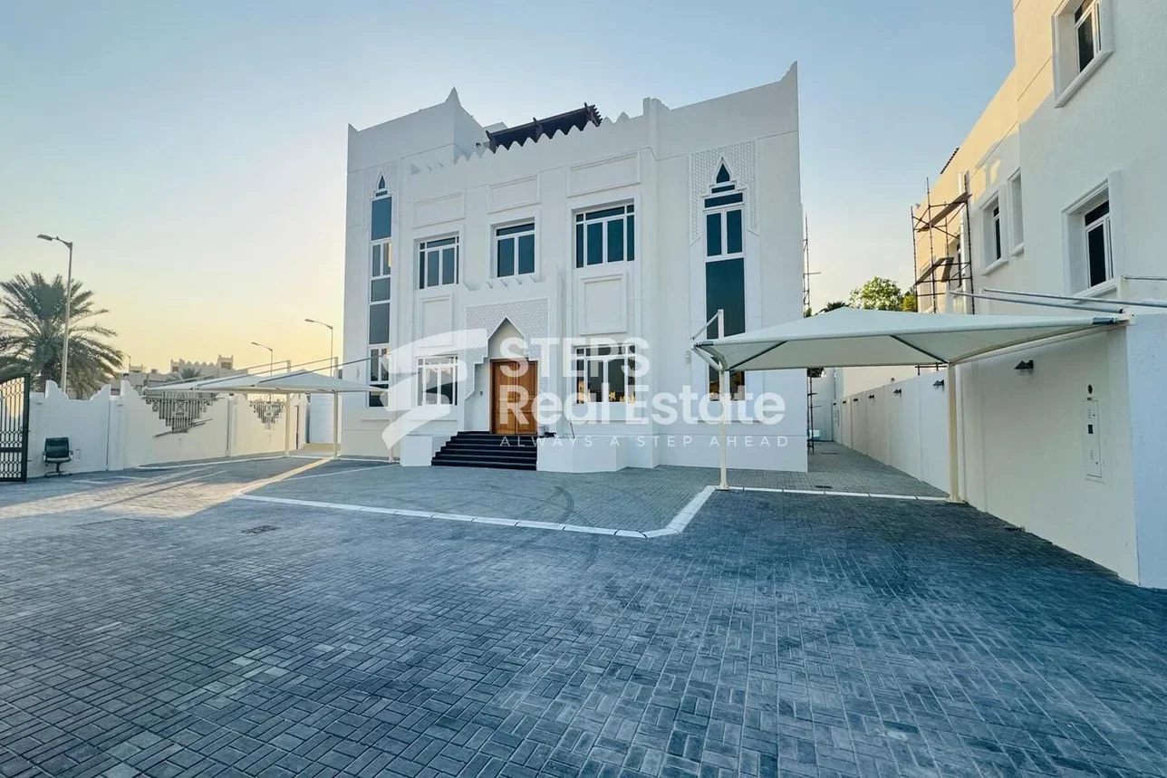 Family Residential  - Not Furnished  - Doha  - West Bay Lagoon  - 6 Bedrooms