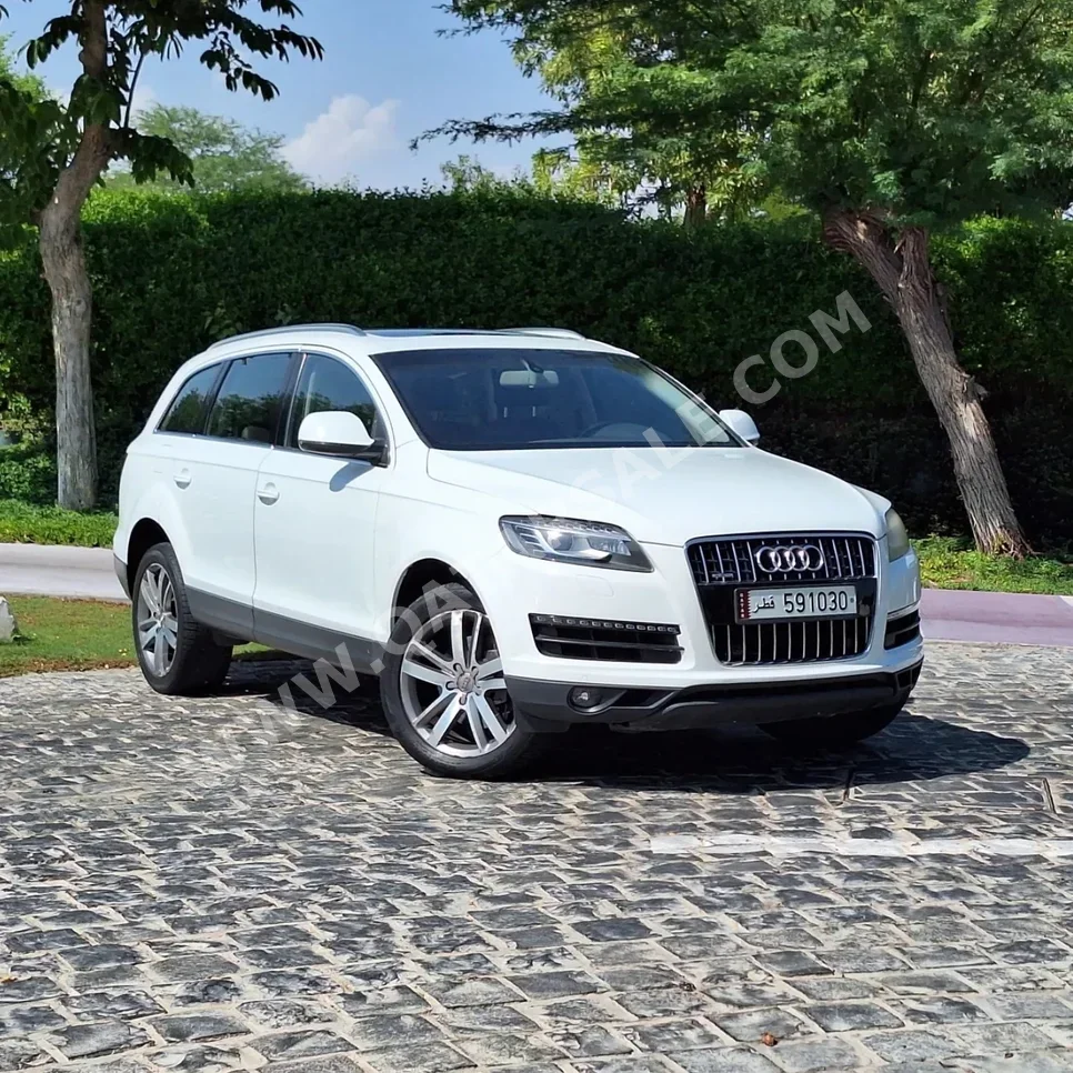 Audi  Q7  45 TFSI Quattro  2014  Automatic  92,000 Km  6 Cylinder  All Wheel Drive (AWD)  SUV  White