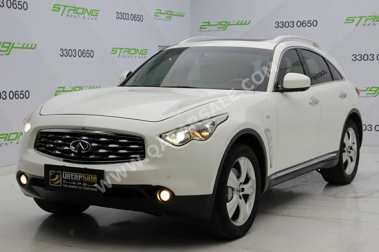 Infiniti  FX  35  2011  Automatic  65,000 Km  6 Cylinder  Four Wheel Drive (4WD)  SUV  White