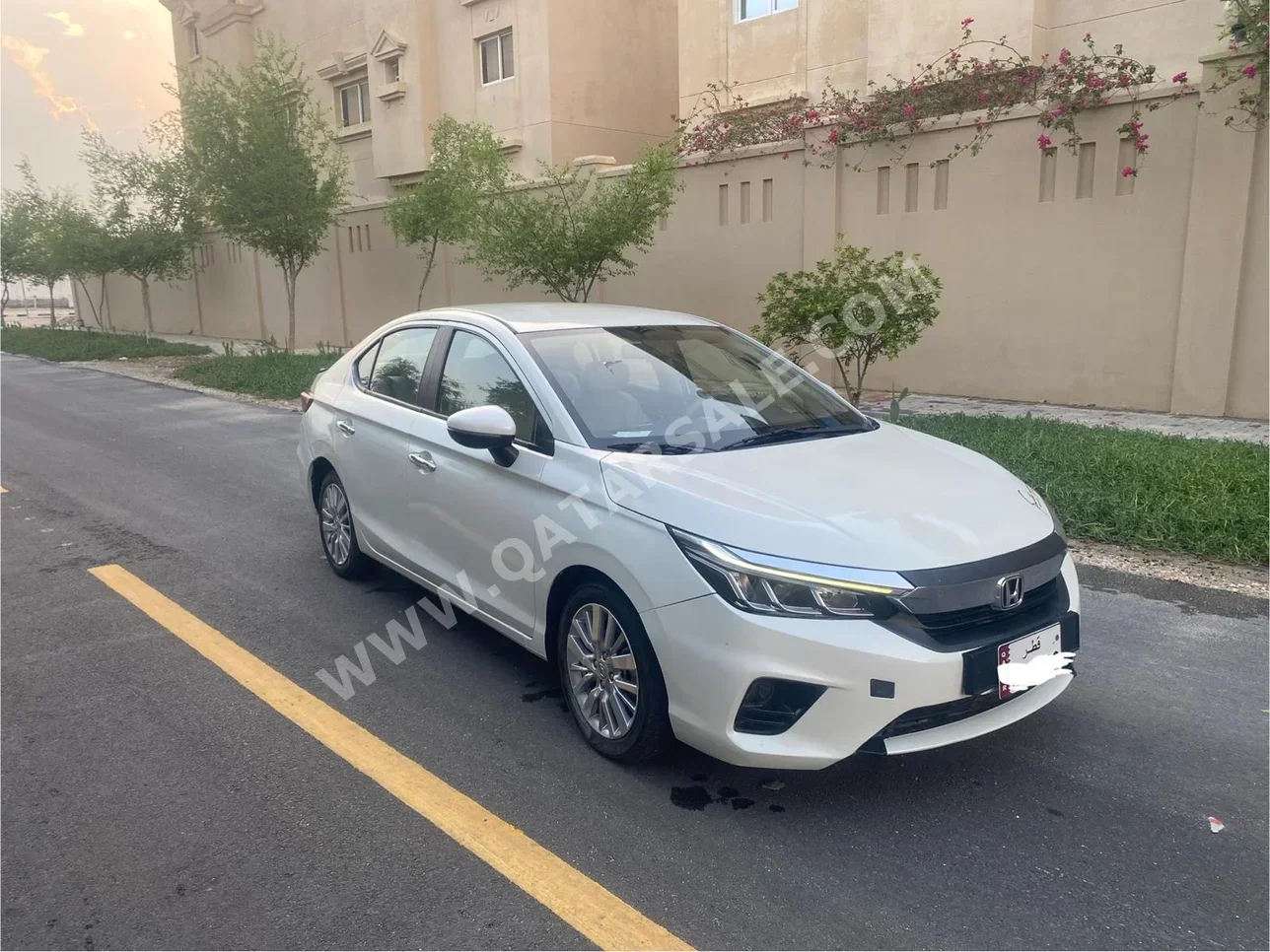  Honda  City  2023  Automatic  3,000 Km  4 Cylinder  Front Wheel Drive (FWD)  Sedan  White  With Warranty