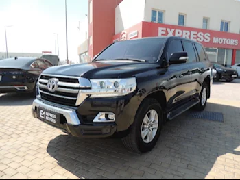 Toyota  Land Cruiser  GXR  2019  Automatic  158,000 Km  6 Cylinder  Four Wheel Drive (4WD)  SUV  Black