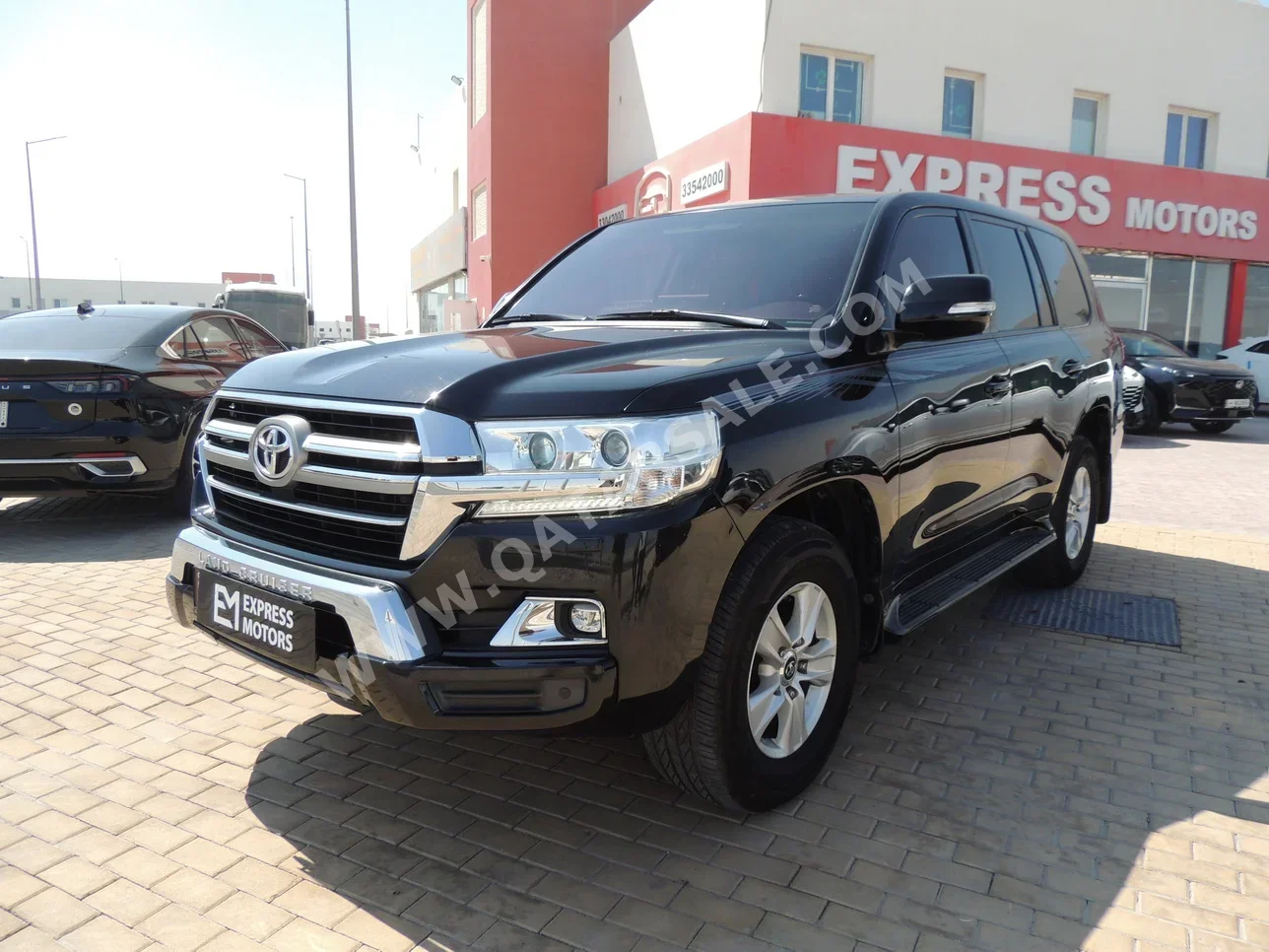 Toyota  Land Cruiser  GXR  2019  Automatic  158,000 Km  6 Cylinder  Four Wheel Drive (4WD)  SUV  Black