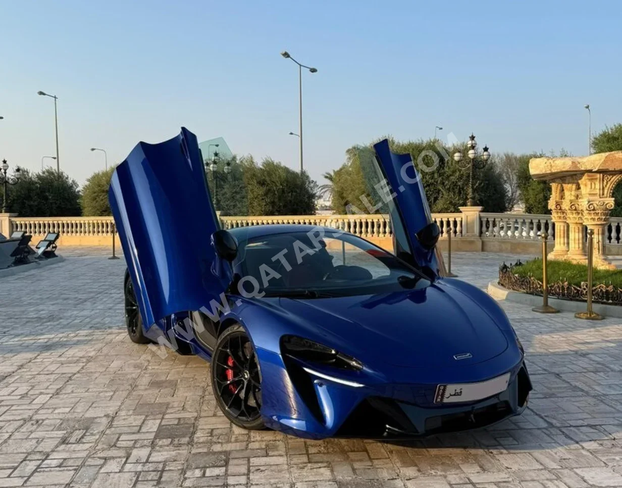 Mclaren  Artura  2023  Automatic  11,500 Km  6 Cylinder  Rear Wheel Drive (RWD)  Coupe / Sport  Blue  With Warranty