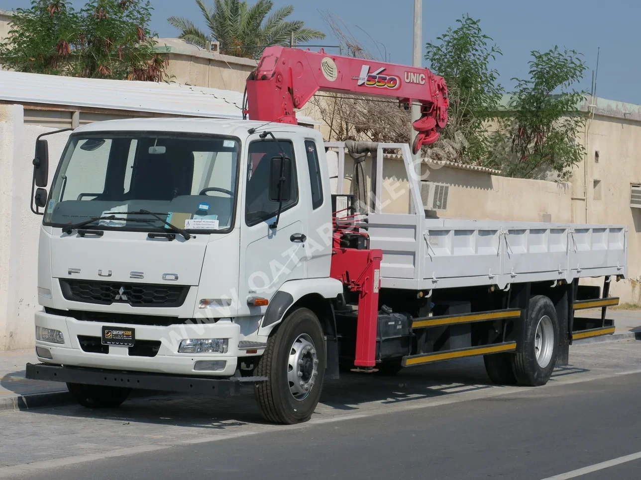 Truck Mitsubishi  Fuso - Color White  2022  Rear Wheel Drive (RWD)