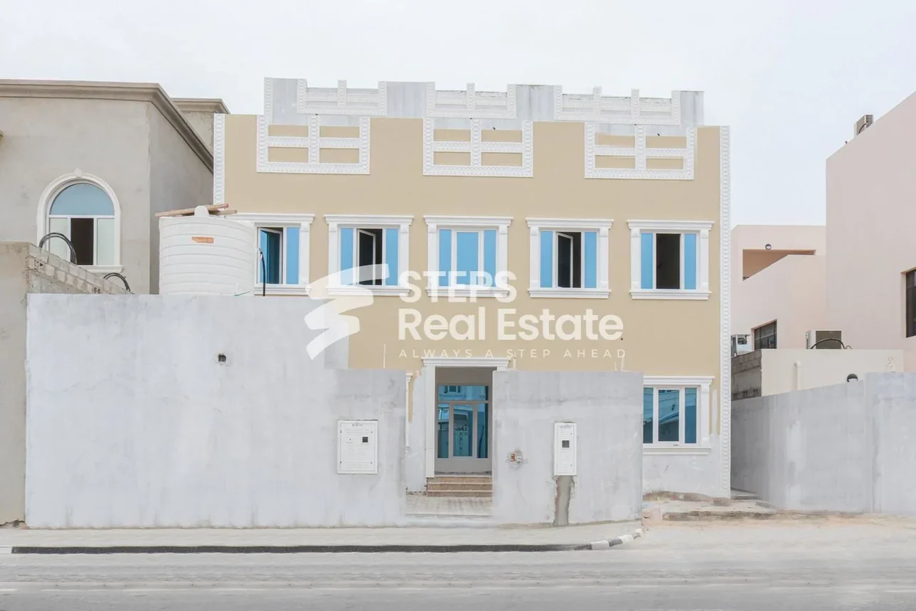 Family Residential  - Not Furnished  - Al Daayen  - Al Khisah  - 7 Bedrooms