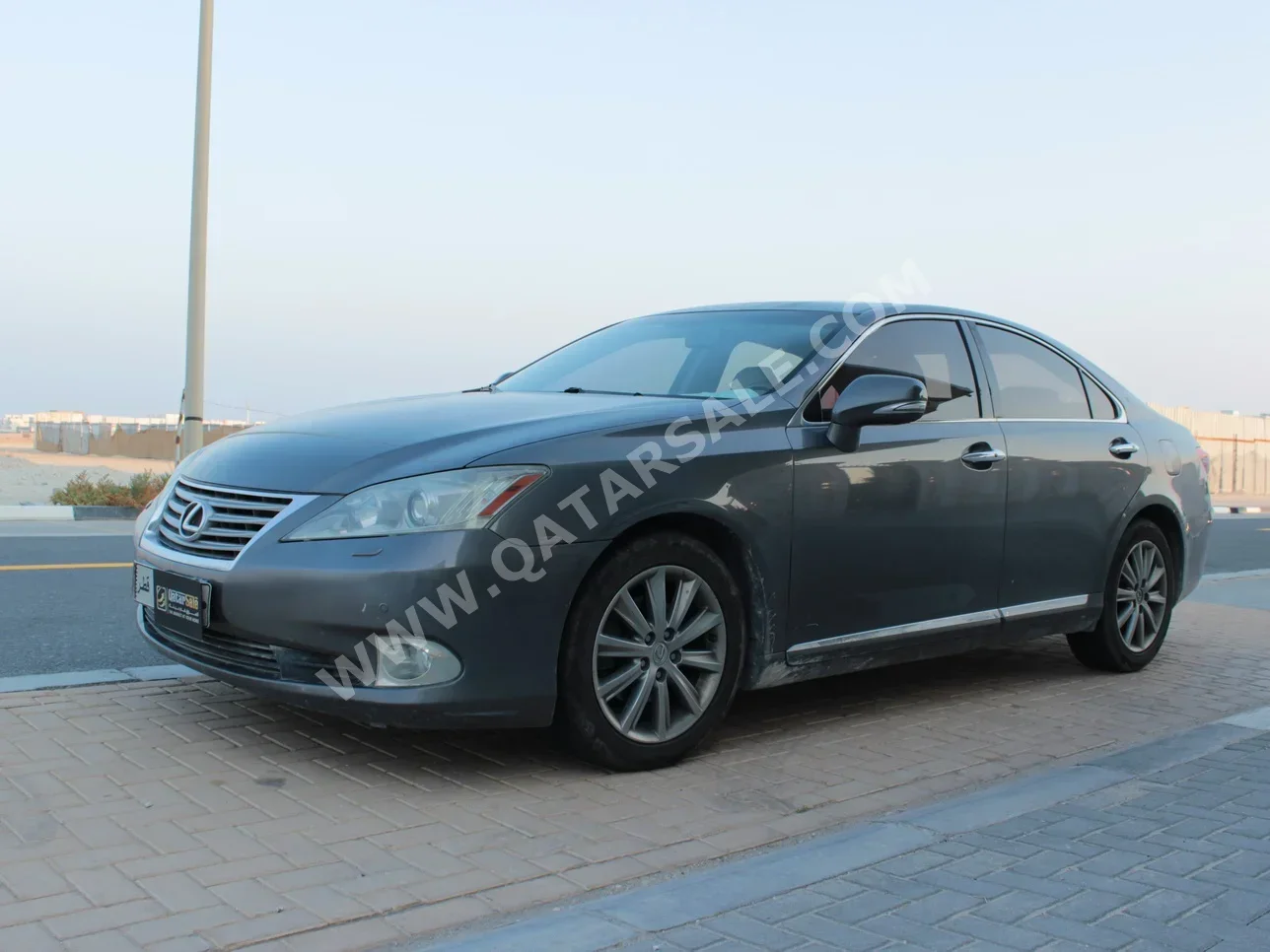 Lexus  ES  350  2012  Automatic  409,000 Km  6 Cylinder  Rear Wheel Drive (RWD)  Sedan  Gray