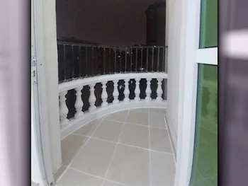 3 Bedrooms  Apartment  For Rent  in Doha -  Fereej Bin Mahmoud  Not Furnished