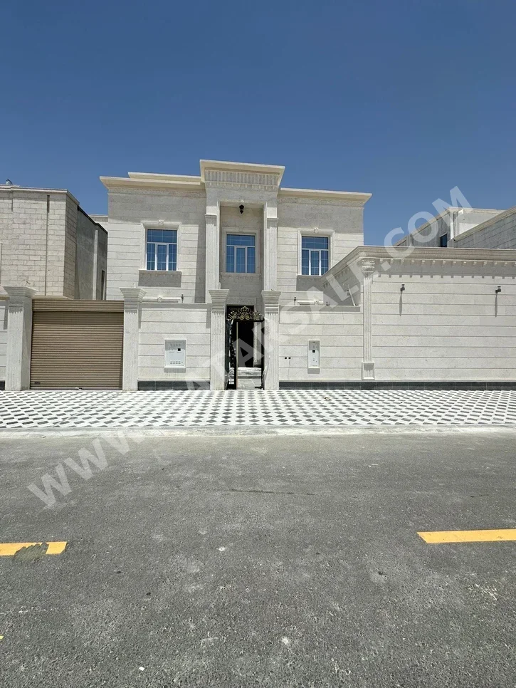 Family Residential  - Not Furnished  - Al Daayen  - Al Khisah  - 9 Bedrooms