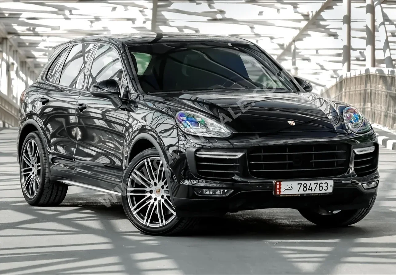 Porsche  Cayenne  Turbo  2016  Automatic  78,000 Km  8 Cylinder  Four Wheel Drive (4WD)  SUV  Black