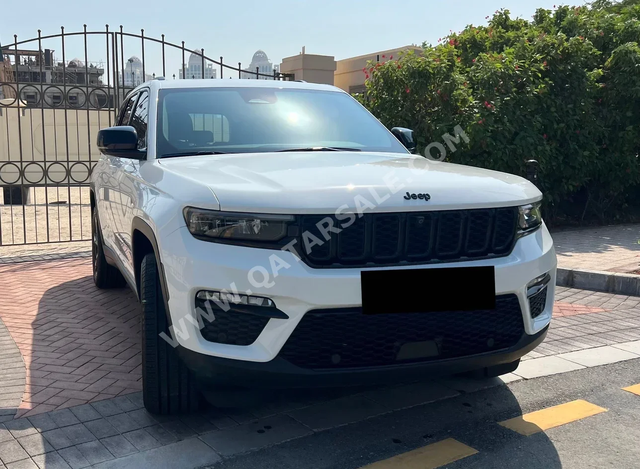 Jeep  Grand Cherokee  Limited  2023  Automatic  23,000 Km  6 Cylinder  Four Wheel Drive (4WD)  SUV  White  With Warranty