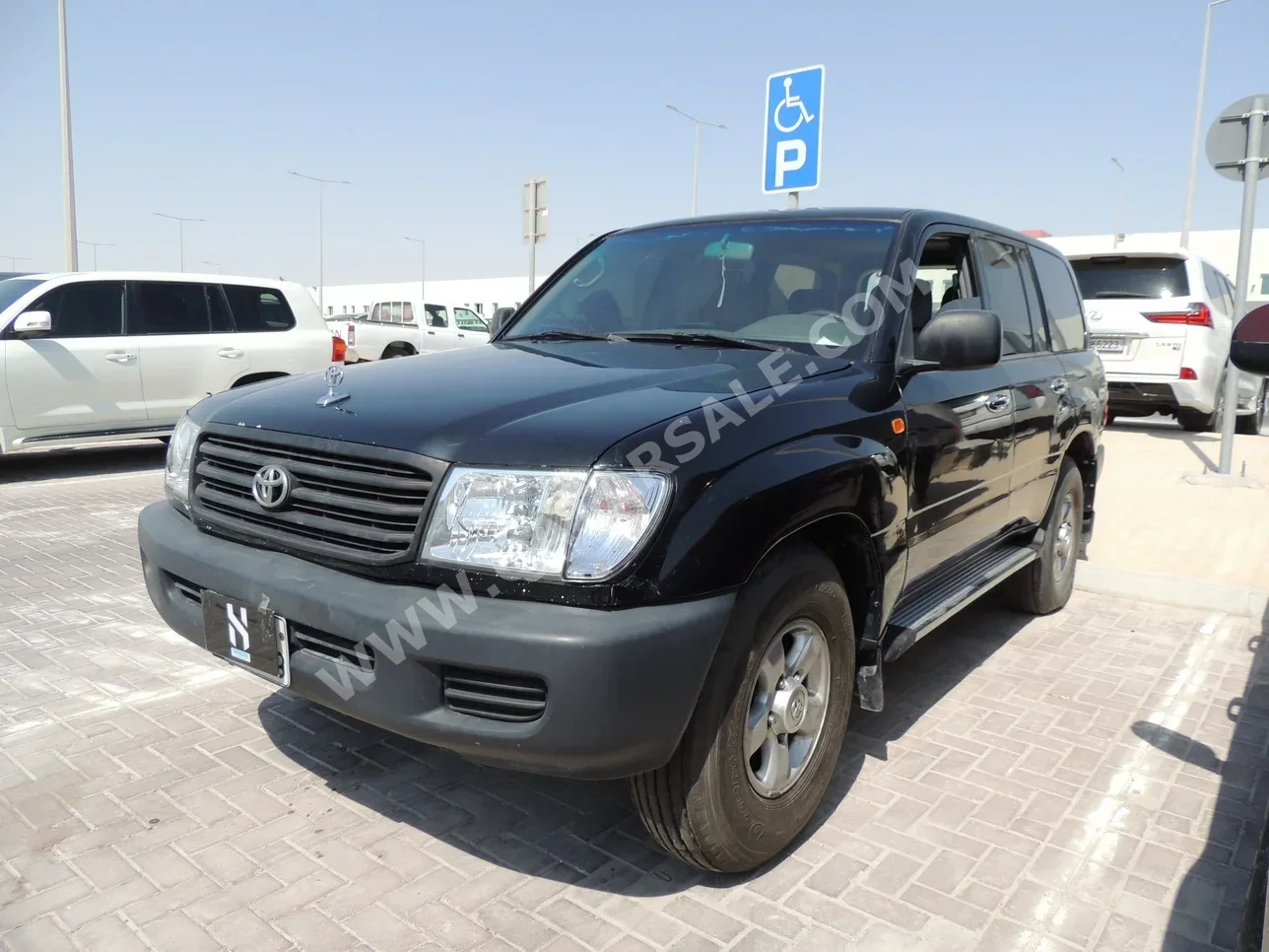 Toyota  Land Cruiser  G  2002  Manual  335,000 Km  6 Cylinder  Four Wheel Drive (4WD)  SUV  Black