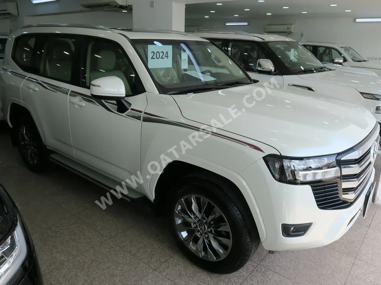 Toyota  Land Cruiser  GXR  2024  Automatic  0 Km  6 Cylinder  Four Wheel Drive (4WD)  SUV  White  With Warranty