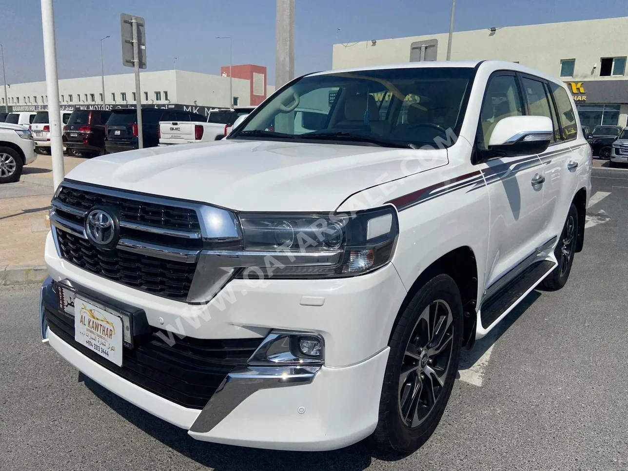 Toyota  Land Cruiser  GXR- Grand Touring  2020  Automatic  216,000 Km  8 Cylinder  Four Wheel Drive (4WD)  SUV  White