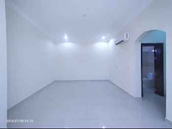 Apartment  in Umm Salal -  Umm Salal Ali  Not Furnished