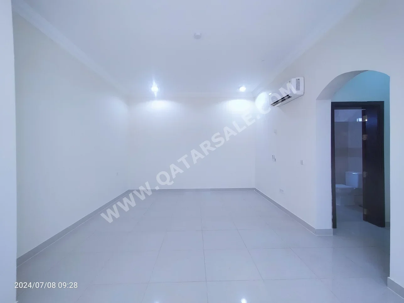 Apartment  in Umm Salal -  Umm Salal Ali  Not Furnished