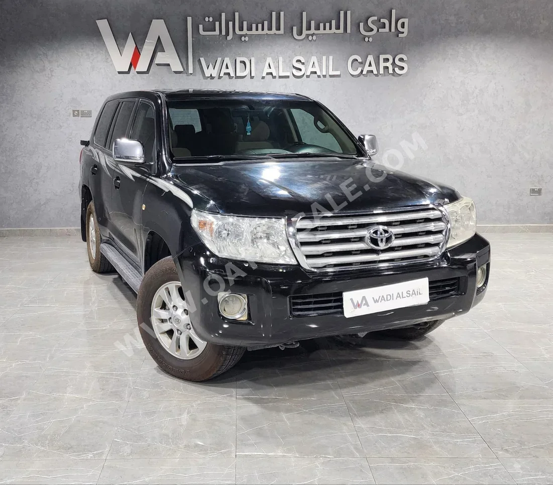 Toyota  Land Cruiser  GX  2010  Automatic  290,000 Km  6 Cylinder  Four Wheel Drive (4WD)  SUV  Black