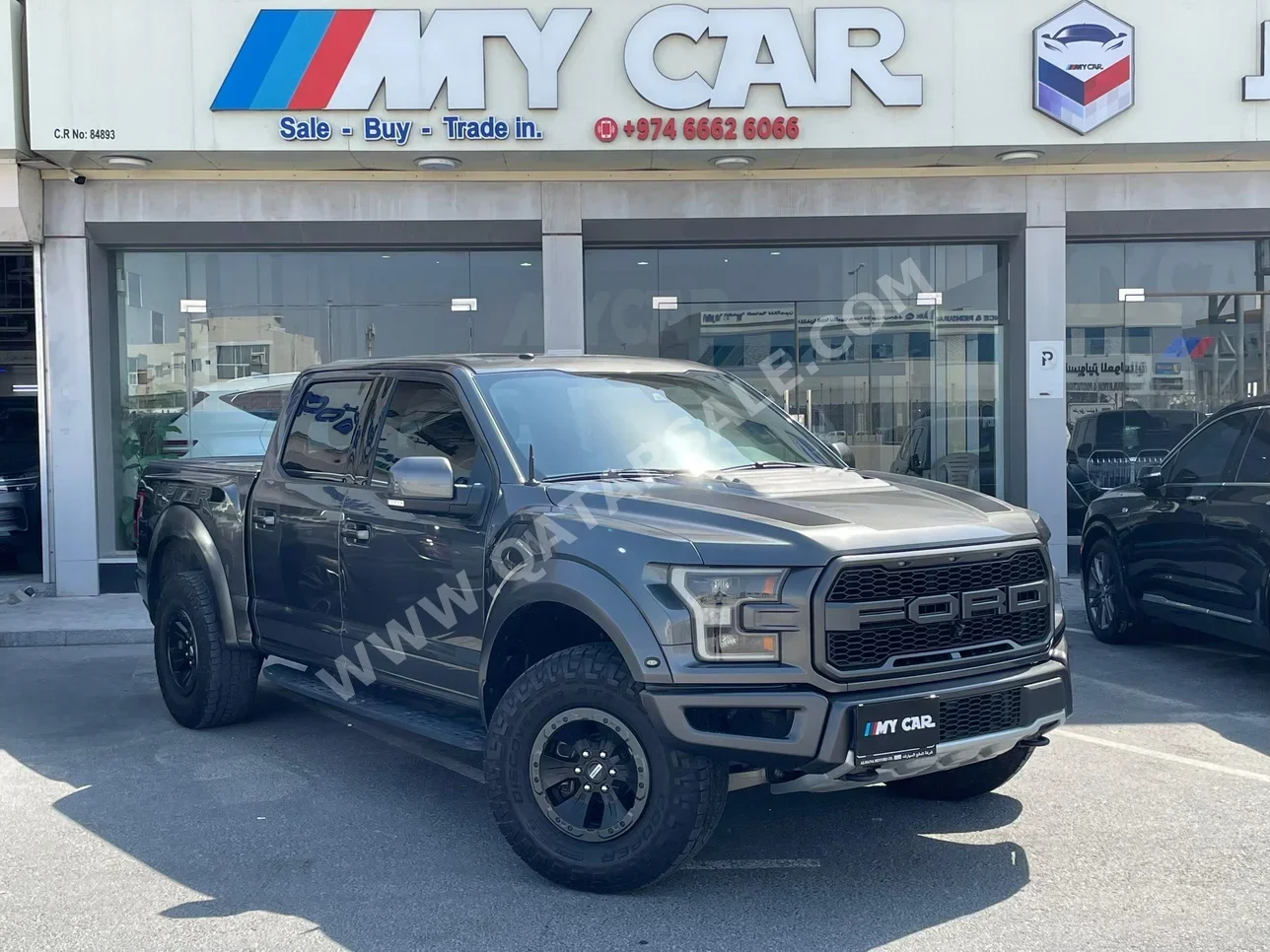 Ford  Raptor  2018  Automatic  94٬000 Km  6 Cylinder  Four Wheel Drive (4WD)  Pick Up  Gray