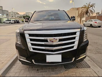 Cadillac  Escalade  2016  Automatic  160٬000 Km  8 Cylinder  Four Wheel Drive (4WD)  SUV  Black