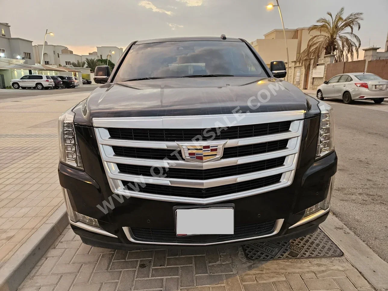 Cadillac  Escalade  2016  Automatic  160٬000 Km  8 Cylinder  Four Wheel Drive (4WD)  SUV  Black