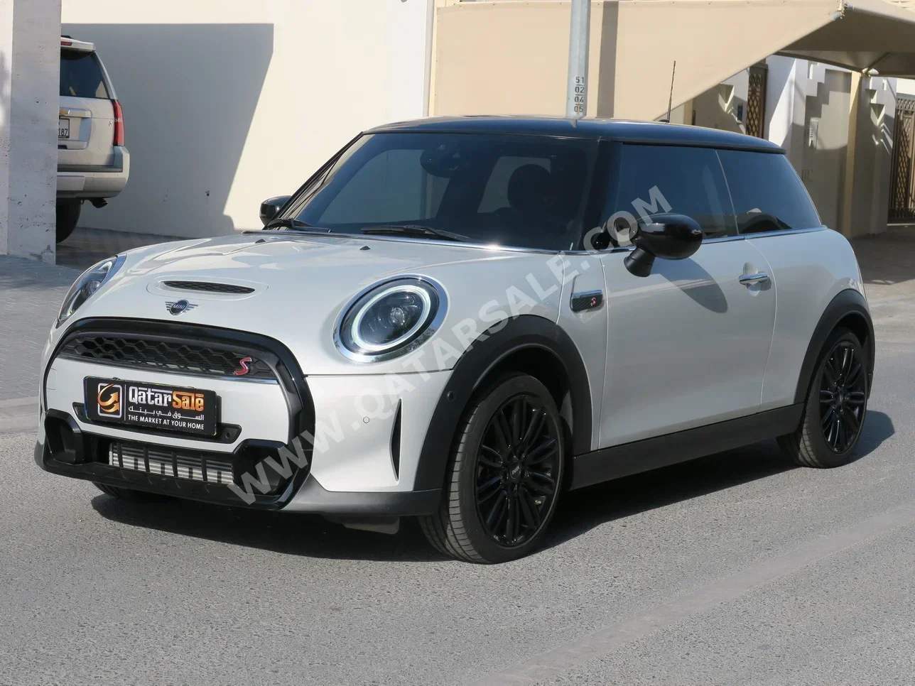 Mini  Cooper  S  2023  Automatic  6,000 Km  4 Cylinder  Front Wheel Drive (FWD)  Hatchback  Silver  With Warranty