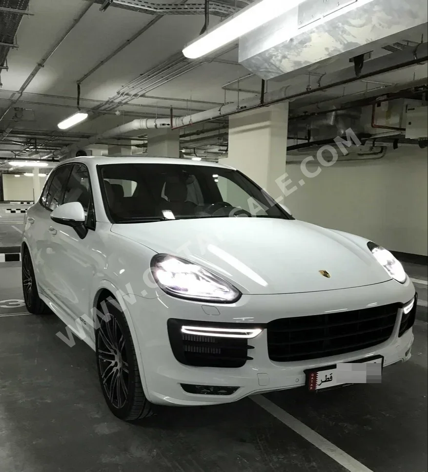 Porsche  Cayenne  GTS  2016  Automatic  152,500 Km  6 Cylinder  Four Wheel Drive (4WD)  SUV  White  With Warranty