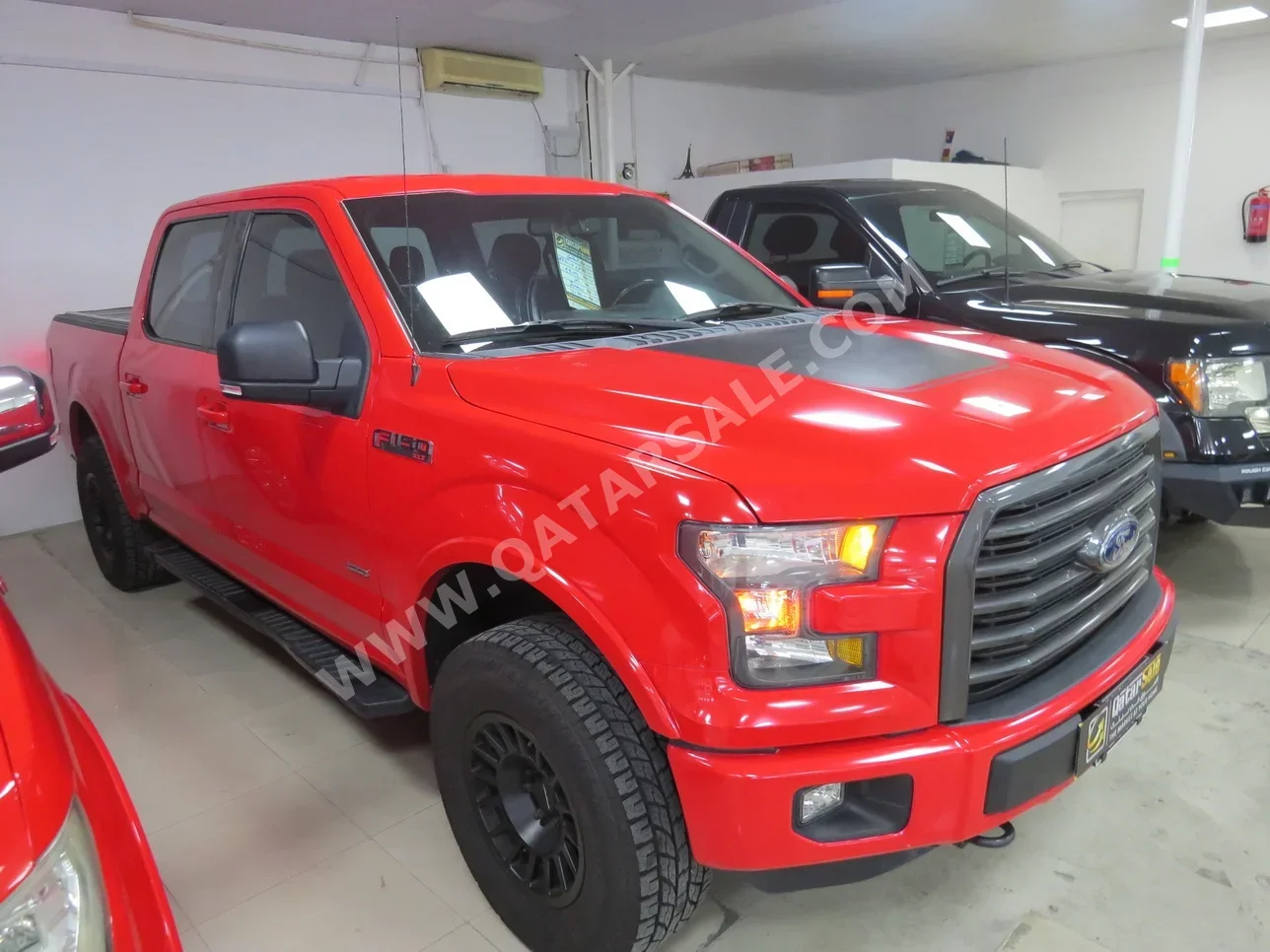 Ford  F  150  2016  Automatic  188,000 Km  8 Cylinder  Four Wheel Drive (4WD)  Pick Up  Red