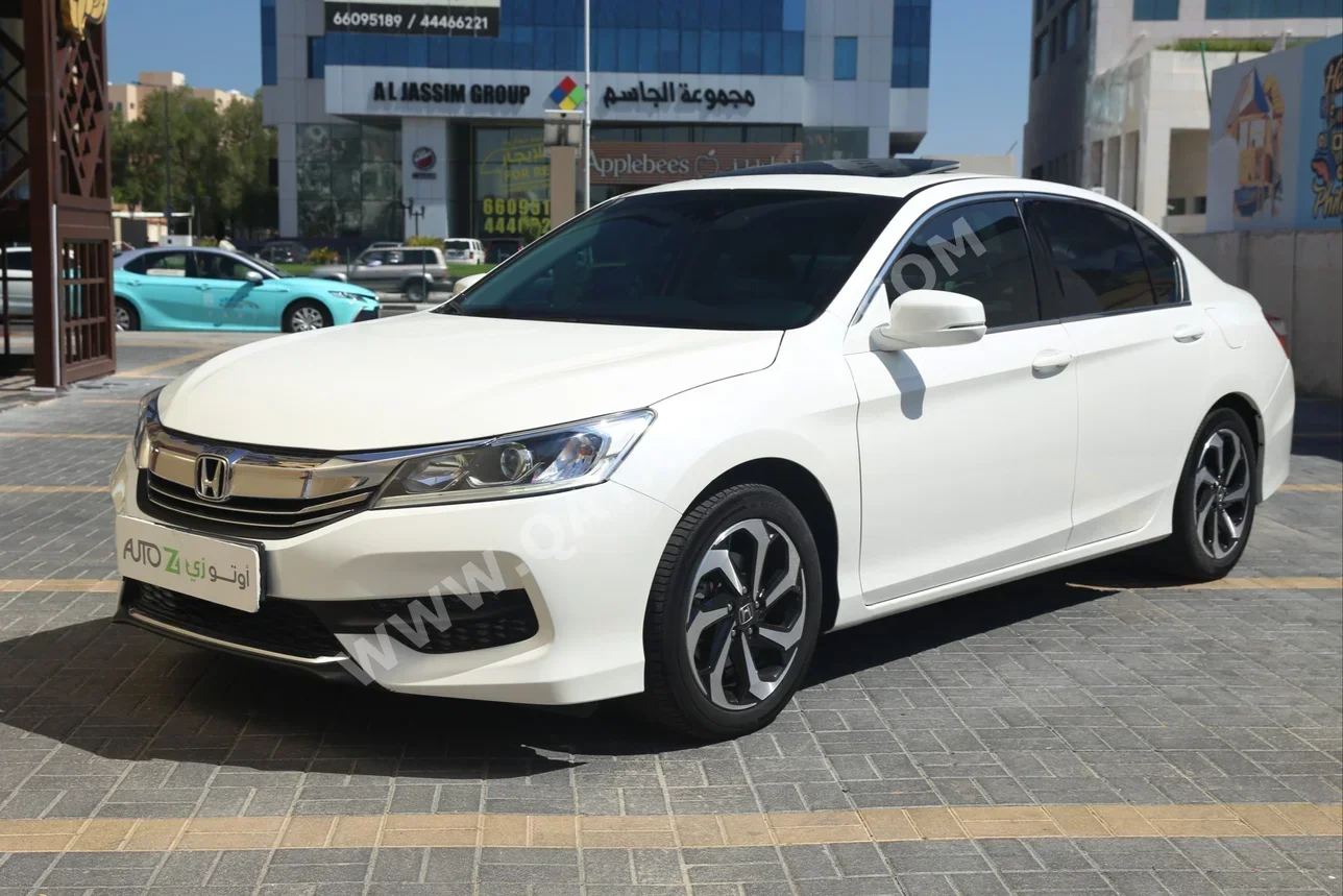 Honda  Accord  2017  Automatic  85,400 Km  4 Cylinder  Front Wheel Drive (FWD)  Sedan  White