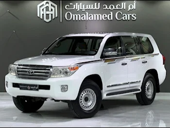 Toyota  Land Cruiser  GXR  2013  Automatic  336,000 Km  8 Cylinder  Four Wheel Drive (4WD)  SUV  White