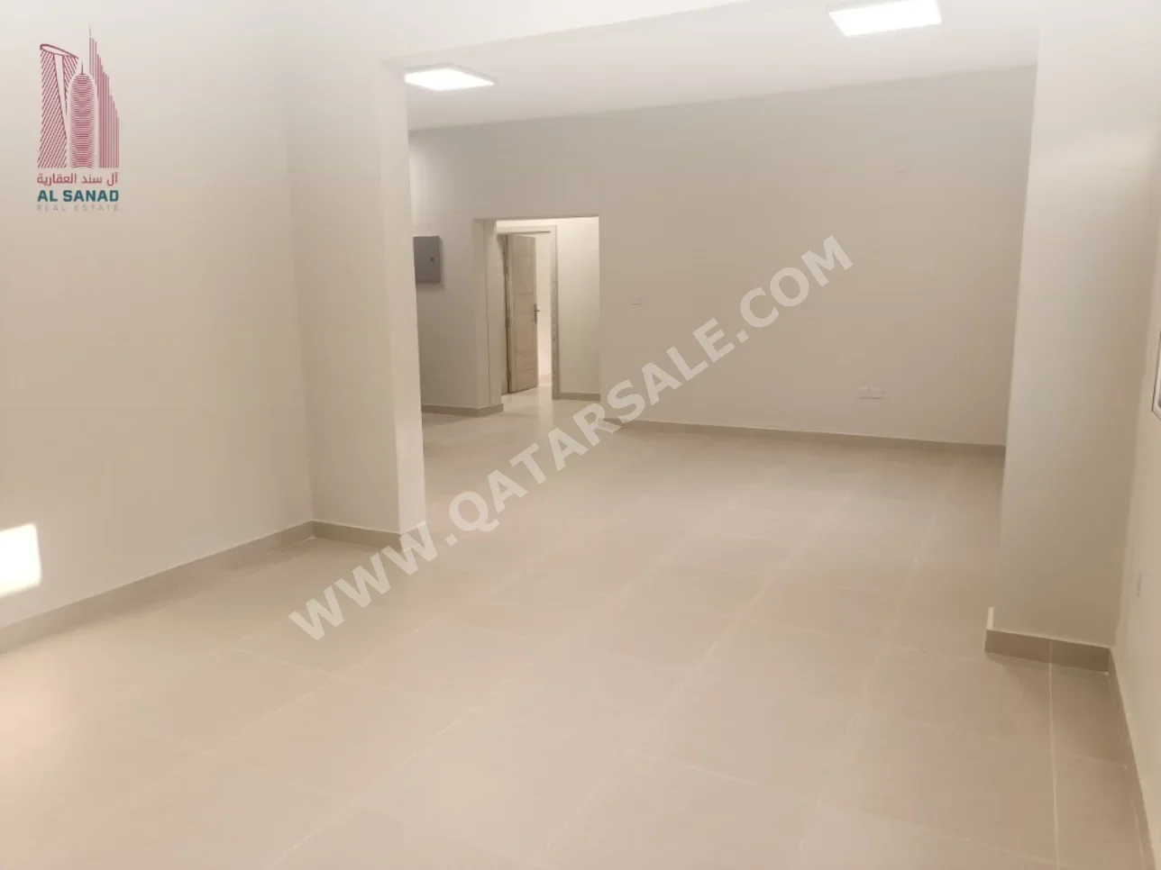 2 Bedrooms  Apartment  in Doha -  Fereej Old Al Hitmi  Not Furnished