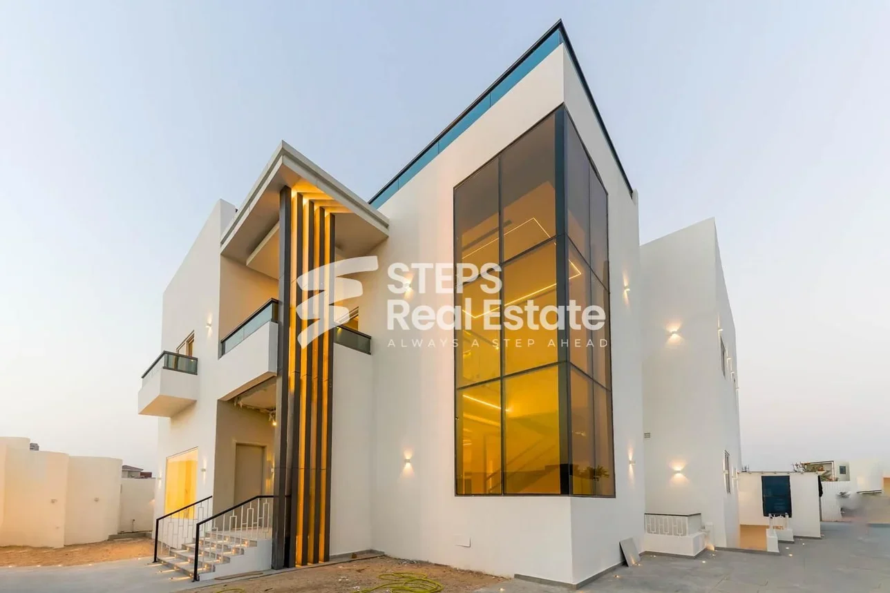 Family Residential  - Not Furnished  - Lusail  - North Residential Villa  - 8 Bedrooms