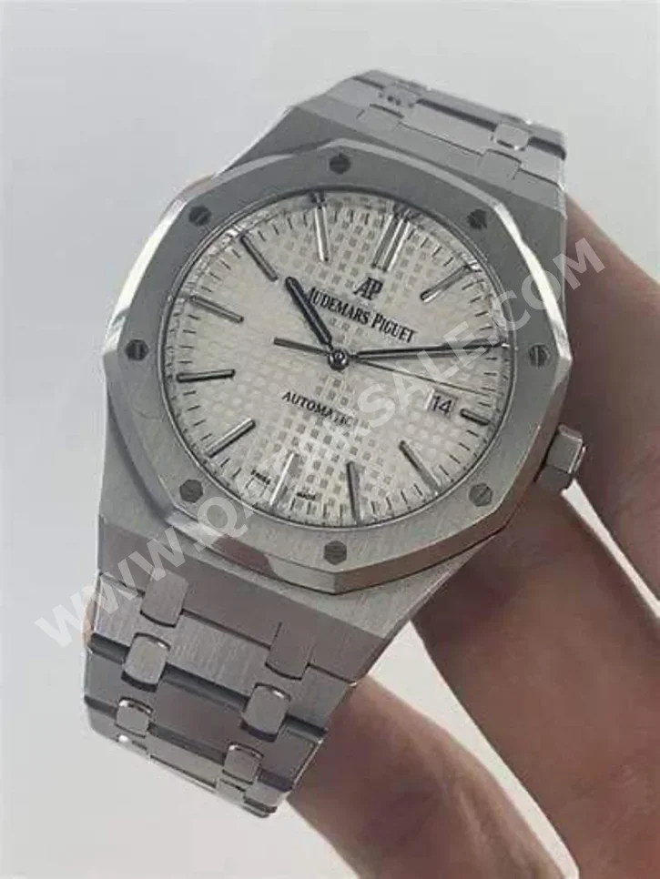 Watches - Audemars Piguet  - Analogue Watches  - White  - Men Watches