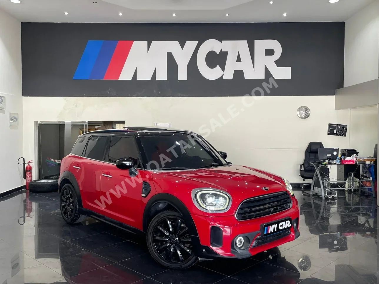 Mini  Cooper  CountryMan  2021  Automatic  58,000 Km  3 Cylinder  Rear Wheel Drive (RWD)  Hatchback  Red  With Warranty