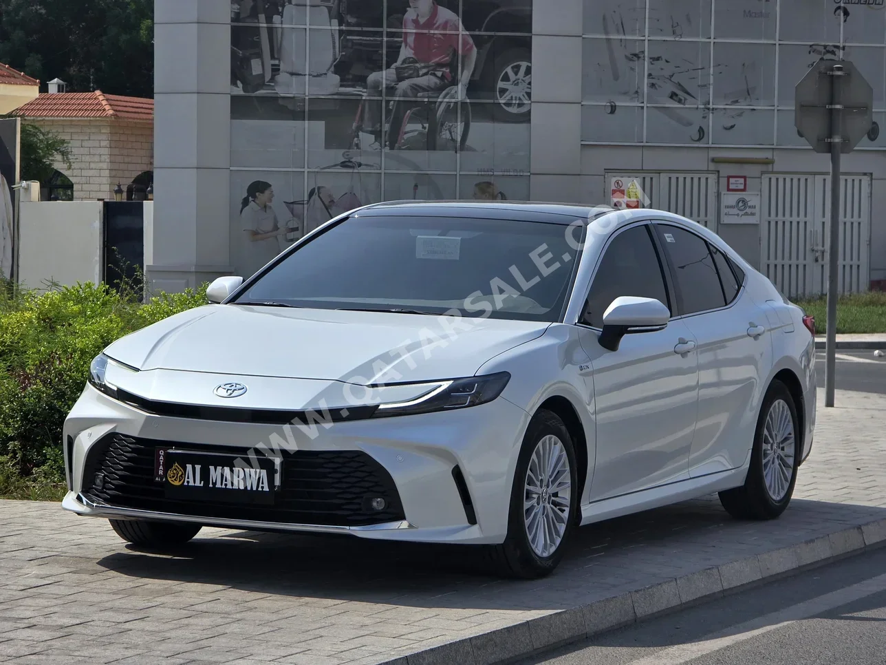  Toyota  Camry  LE  2025  Automatic  1,500 Km  4 Cylinder  Front Wheel Drive (FWD)  Sedan  White  With Warranty