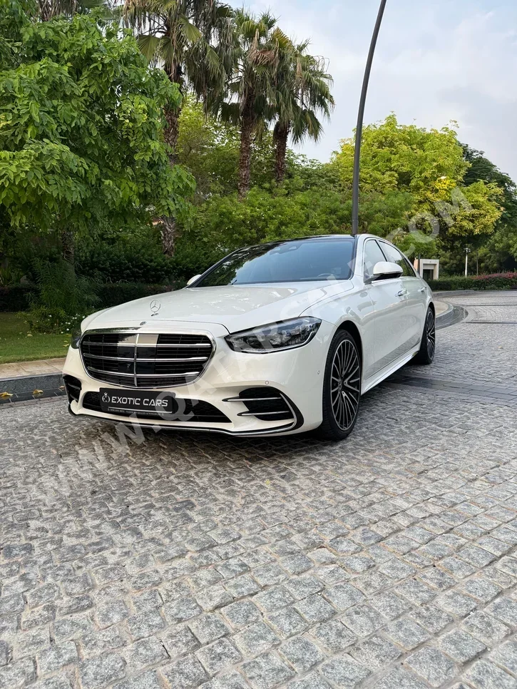 Mercedes-Benz  S-Class  450  2023  Automatic  2,000 Km  6 Cylinder  Rear Wheel Drive (RWD)  Sedan  White  With Warranty