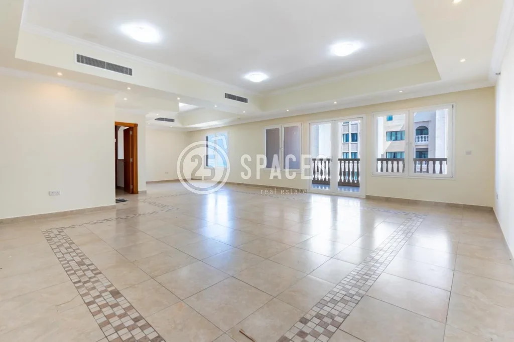 3 Bedrooms  Apartment  For Sale  in Doha -  The Pearl  Semi Furnished