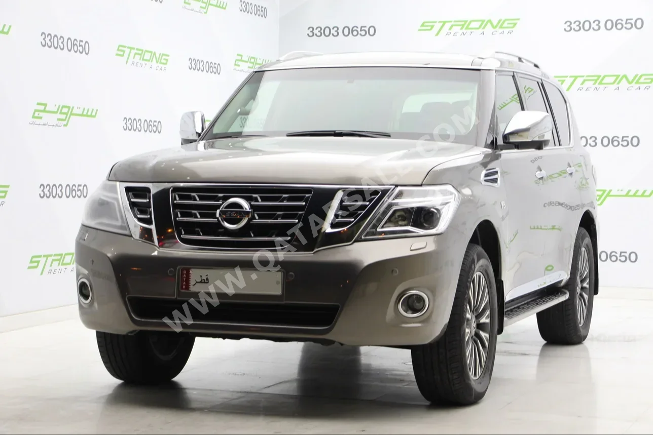 Nissan  Patrol  Platinum  2014  Automatic  328,000 Km  8 Cylinder  Four Wheel Drive (4WD)  SUV  Gray