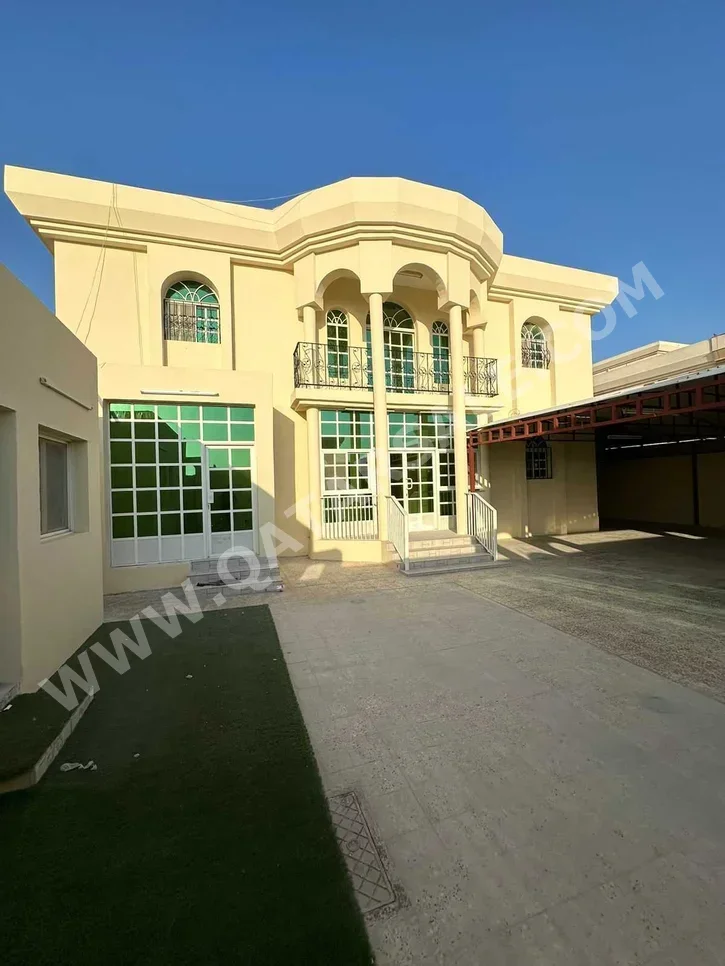 Family Residential  - Not Furnished  - Umm Salal  - Al Kharaitiyat  - 6 Bedrooms