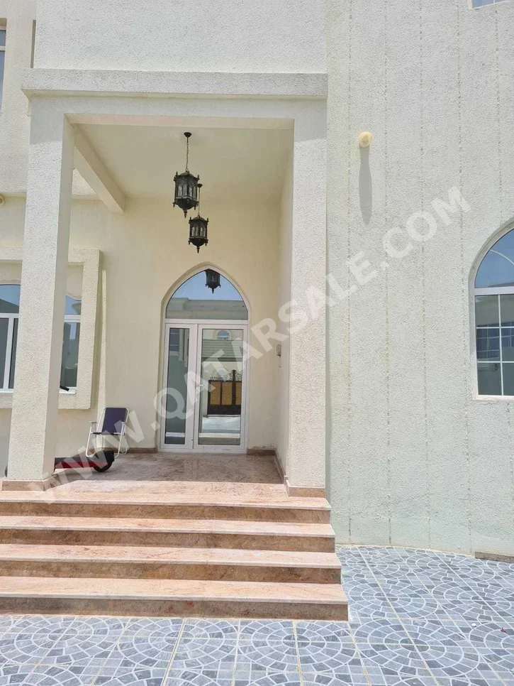 Family Residential  - Not Furnished  - Al Wakrah  - Al Wukair  - 6 Bedrooms