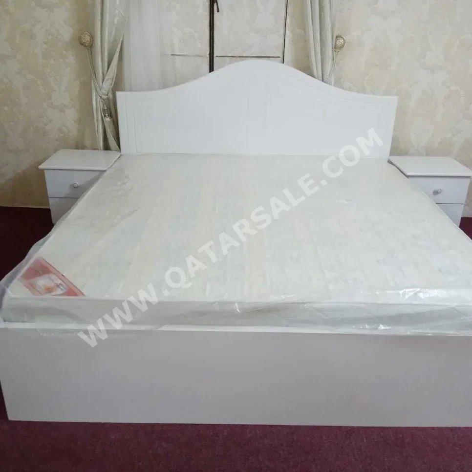 Beds - Lifestyle  - King  - White  - Mattress Included  - With Bedside Table