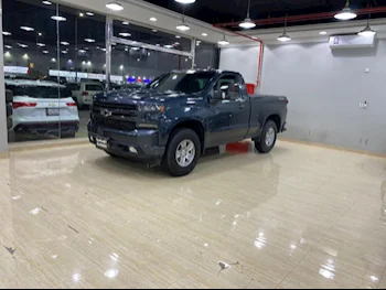 Chevrolet  Silverado  RST  2020  Automatic  69,000 Km  8 Cylinder  Four Wheel Drive (4WD)  Pick Up  Gray