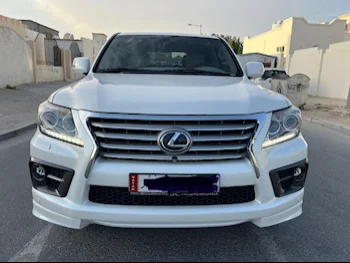 Lexus  LX  570 S  2012  Automatic  270,000 Km  8 Cylinder  Four Wheel Drive (4WD)  SUV  White