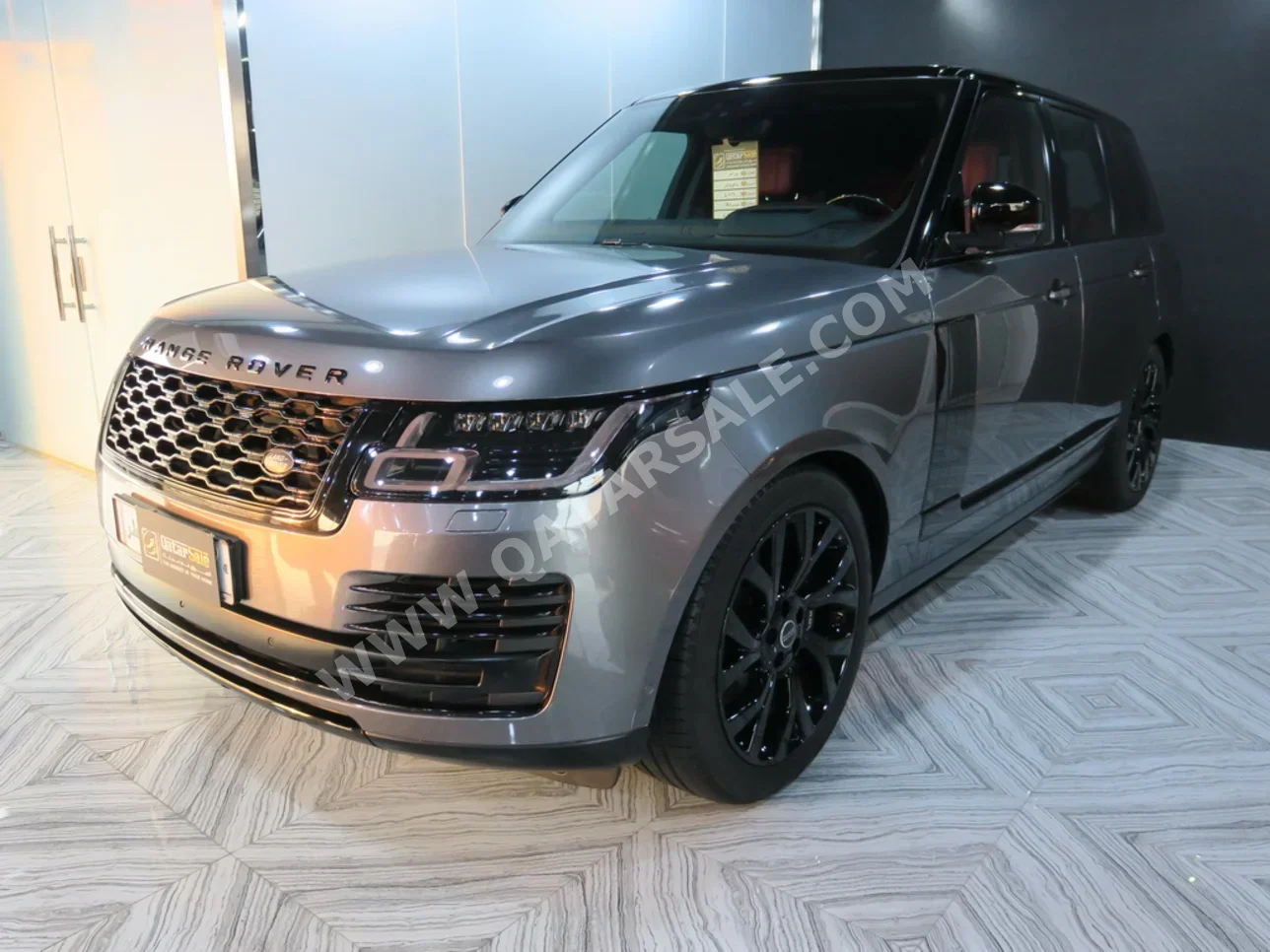 Land Rover  Range Rover  Vogue  Autobiography  2019  Automatic  142,000 Km  8 Cylinder  Four Wheel Drive (4WD)  SUV  Gray