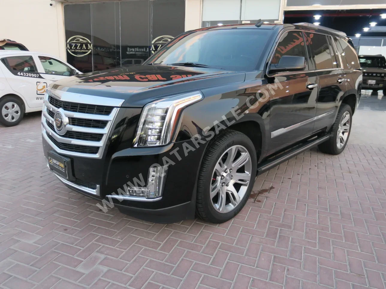 Cadillac  Escalade  Limited  2015  Automatic  30,000 Km  8 Cylinder  Four Wheel Drive (4WD)  SUV  Black