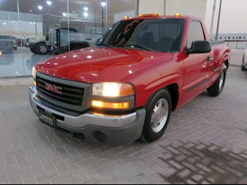 GMC  Sierra  1500  2004  Manual  167,000 Km  8 Cylinder  Front Wheel Drive (FWD)  Pick Up  Red