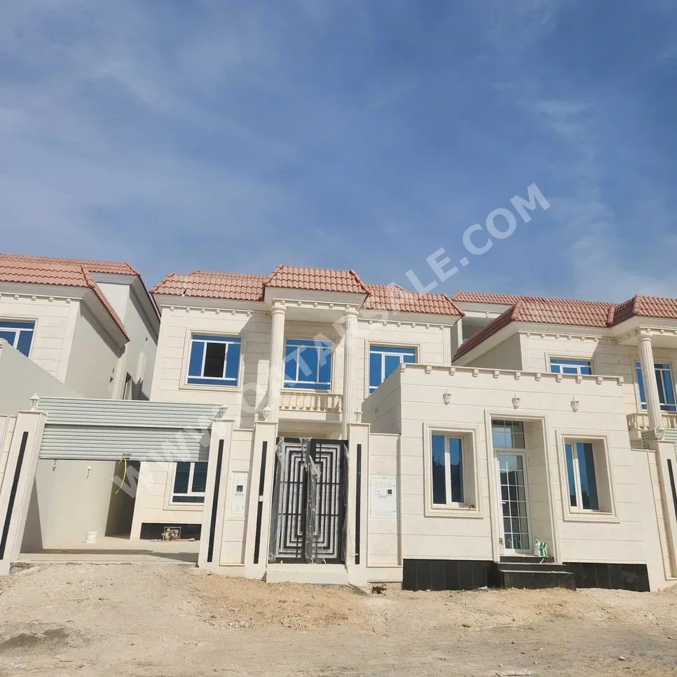 Family Residential  - Not Furnished  - Al Daayen  - Umm Qarn  - 10 Bedrooms