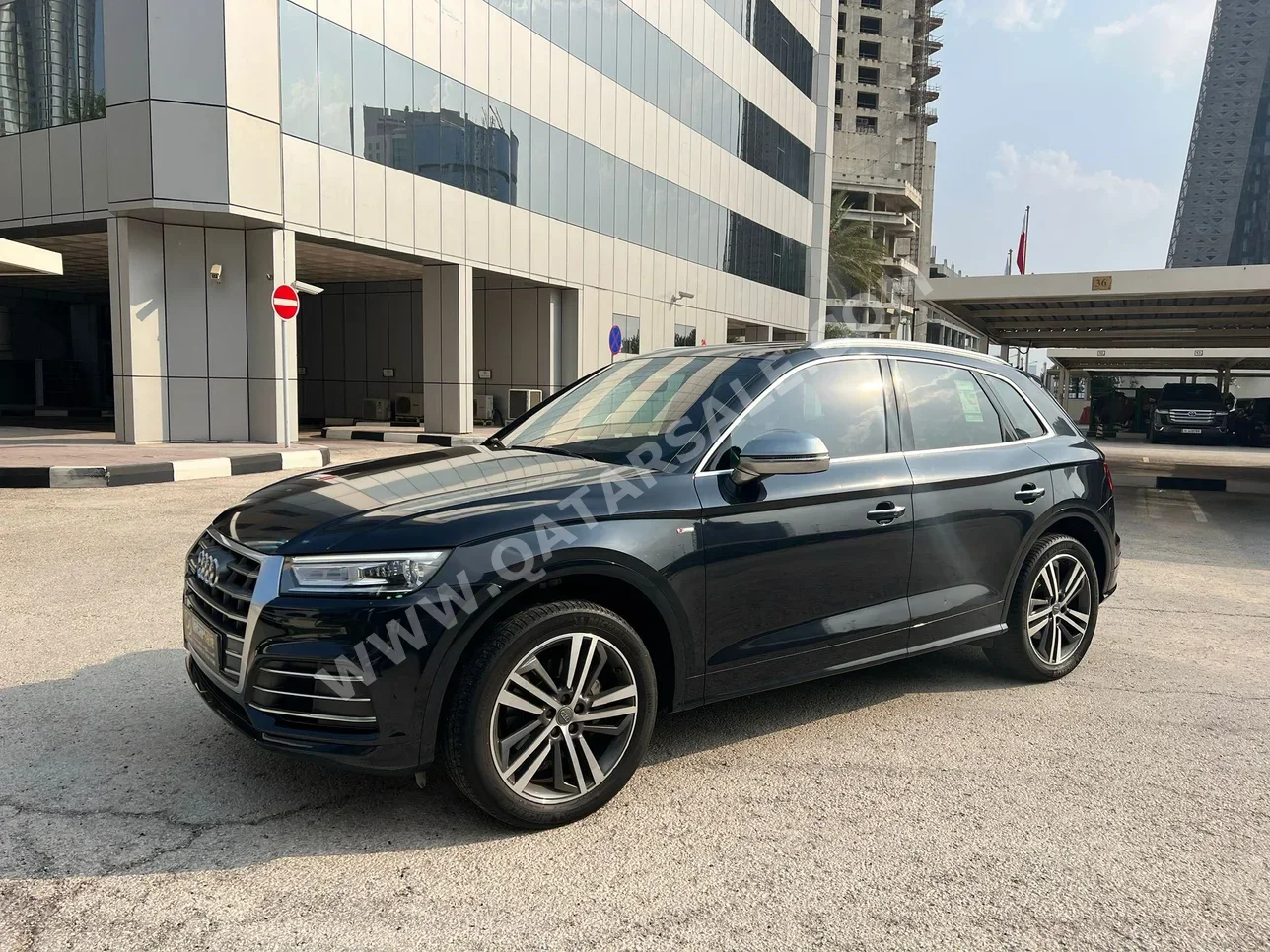 Audi  Q5  45 TFSI Quattro S-Line  2018  Automatic  79,000 Km  4 Cylinder  All Wheel Drive (AWD)  SUV  Dark Blue