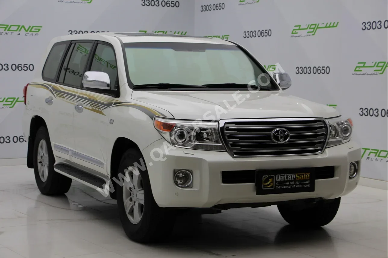  Toyota  Land Cruiser  VXR  2014  Automatic  347,000 Km  8 Cylinder  Four Wheel Drive (4WD)  SUV  Pearl  With Warranty